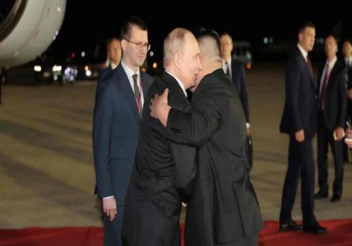 Putin Lauds 'New Era' of Ties with N.Korea, Visits Pyongyang